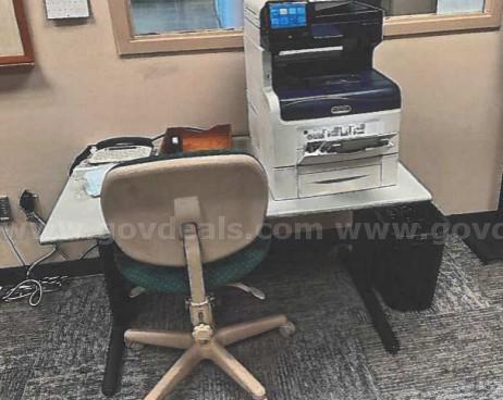 Lot of 4 ADA Computer TAbles