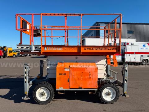2016 SNORKEL S3370RT SCISSOR MANLIFT