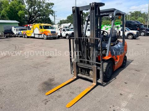 Toyota 7FGU25 Forklift