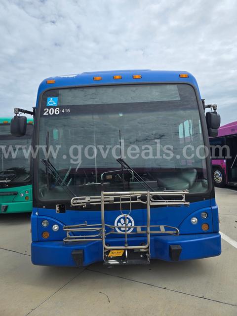 2015 Gillig Low Floor 40' CNG Bus