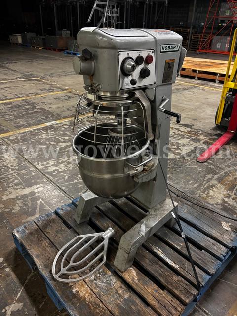 Hobart D300T Mixer