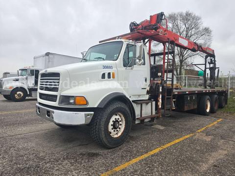 Fassi F230SE Articulating Boom Mtd on 2000 Sterling LT9513 Tri/A Boom Truck