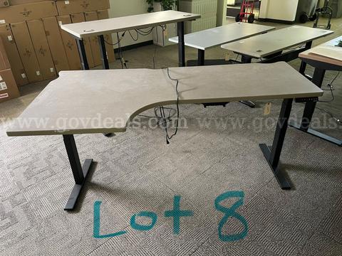 Sit/Stand Desk