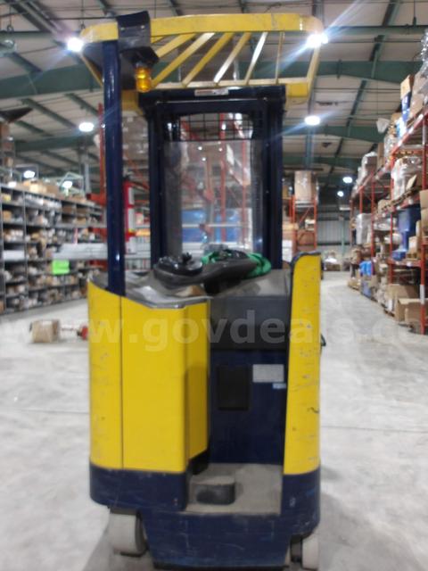 2002 KOMATSU FR18S-2A STAND UP REACH TRUCK/FORKLIFT
