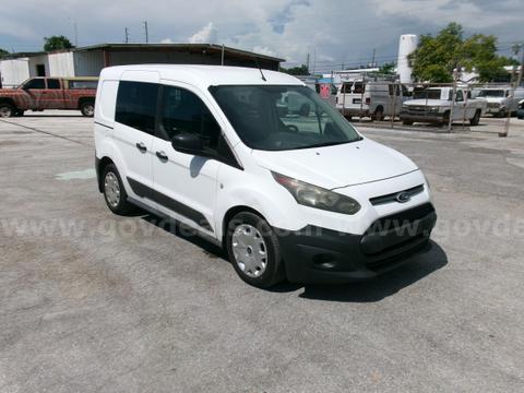 2015 Ford Transit Connect XLT Clean Van!!