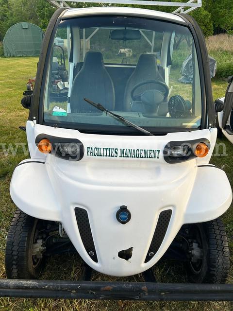 2014 GEM ES Electric Golf Cart