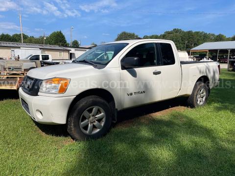 2010 Nissan Titan - MUST BE TOWED