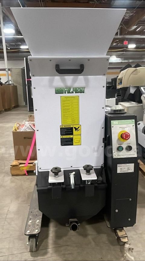 Filabot Industrial Plastic Granulator / Material Grinder, Model SG-1635NH