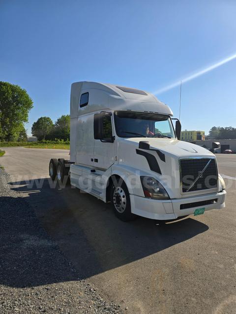2016 Volvo VNL