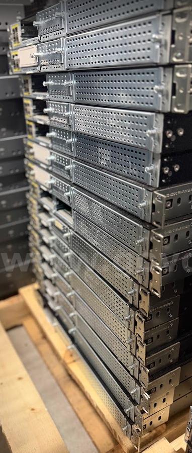 LOT of twenty-six (26) Cisco ISR4331 Integrated Services Routers