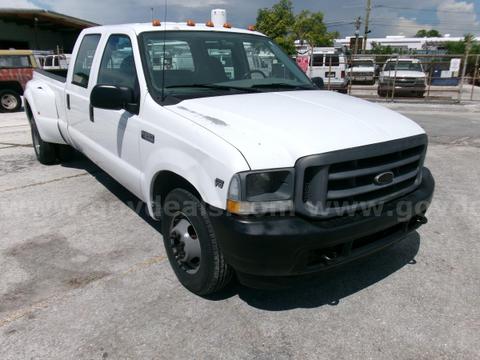 2002 Ford F-350 SD XLT Crew Cab Long Bed 2WD DRW