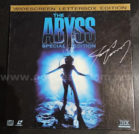 The Abyss Letterbox LaserDisc Signed by James Cameron | Authentic Autograph