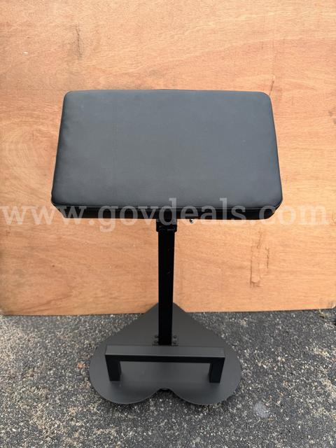 TATTOO EXTENDABLE ARMREST STANDS BLACK GENUINE LEATHER NEW
