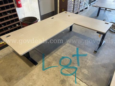 Sit/Stand Desk