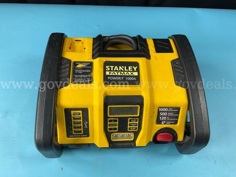Stanley FatMax POWERiT 1000A Jump Starter Model PP1DCS, Powers On