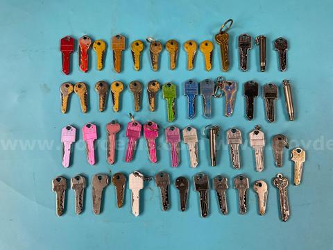 50 - Misc. Folding Knives
