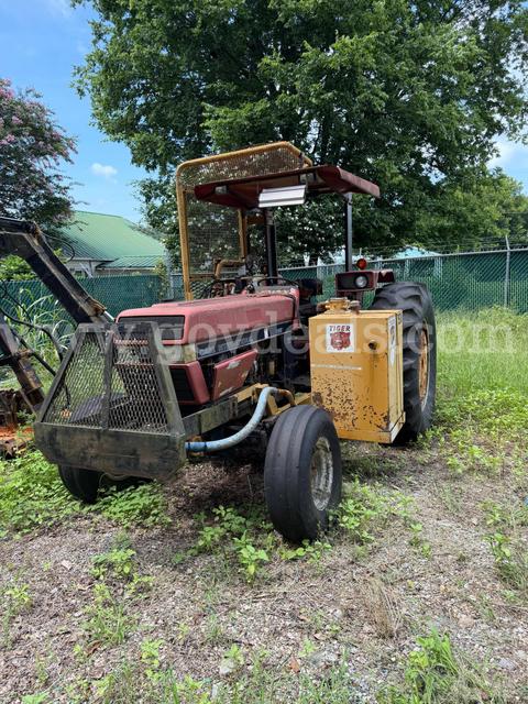 895 Case International Tractor