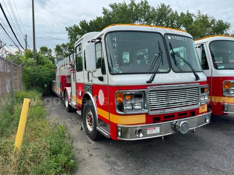 1999 American LaFrance 100FT Ladder LOT800 - 995077 - R