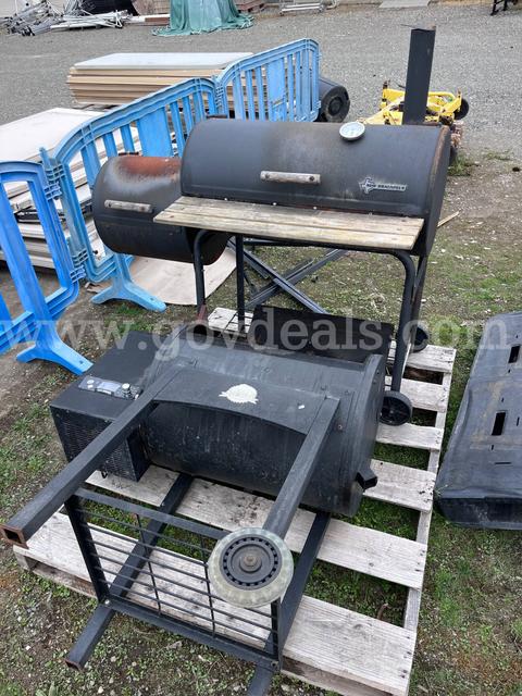 QTY 2 Grill