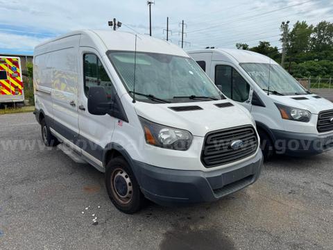 2015 Ford Transit LOT813 - 157034 - R