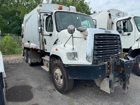 2016 Freightliner 108SD 20YD Compactor LOT807 - 165255 - R