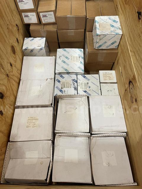 Lot of 31 items (70 pcs) of Natural Gas Compresspor Components