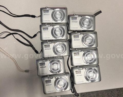 Nikon COOLPIX S3700 (12 cameras)