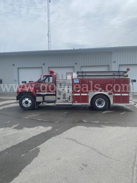 2002 GMC C7H042 Pumper/Fire Truck -8.1L V8