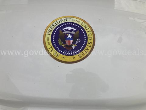 2014 Textron EZ-GO Golf Cart - with presidential seal