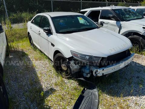 2017 Ford Interceptor LOT40 - 175417 - NR