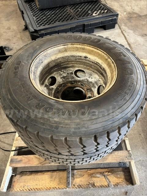 Surplus HD wheels and tires