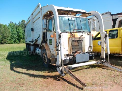 2003 Volvo Xpeditor WX