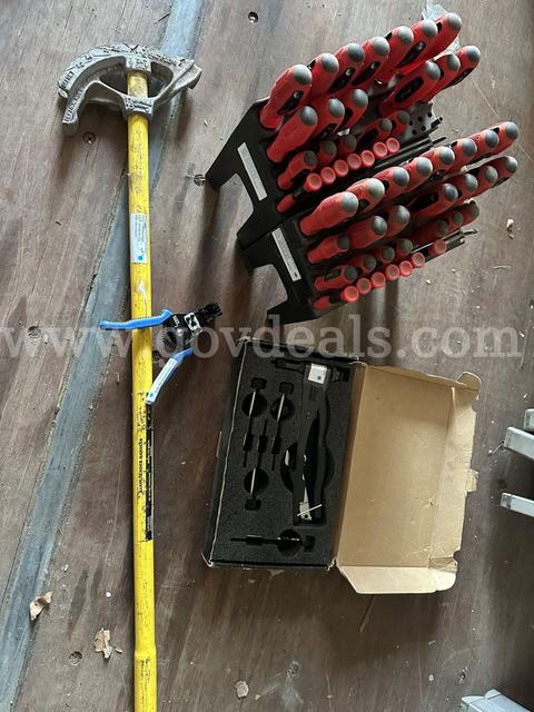 Hand Tools (2 Screwdrivers sets, Wire cut Stripper, Hand plier, Pipe bender)