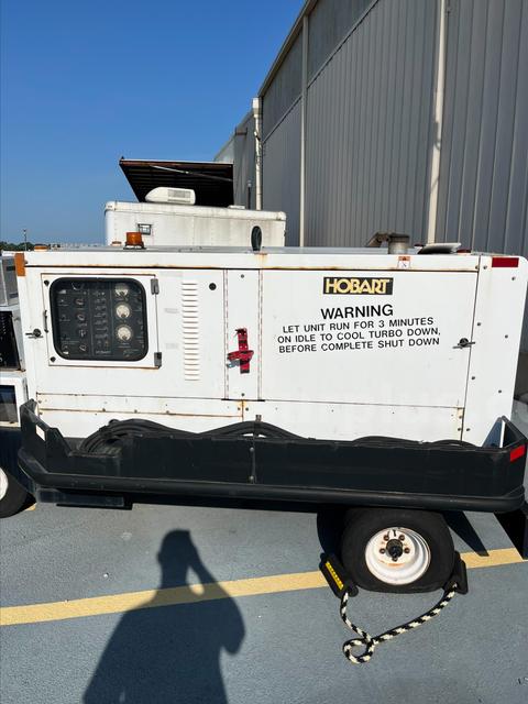 2001 Hobart DR1528 Ground Power Unit