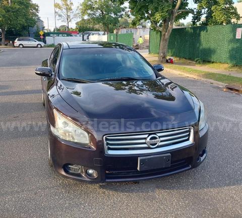 2013 Nissan Maxima SV Sedan