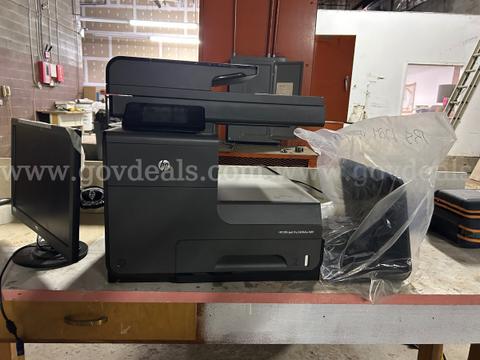LOT of 1 HP Printer/Copier + 1 Monitor w/ Mouse