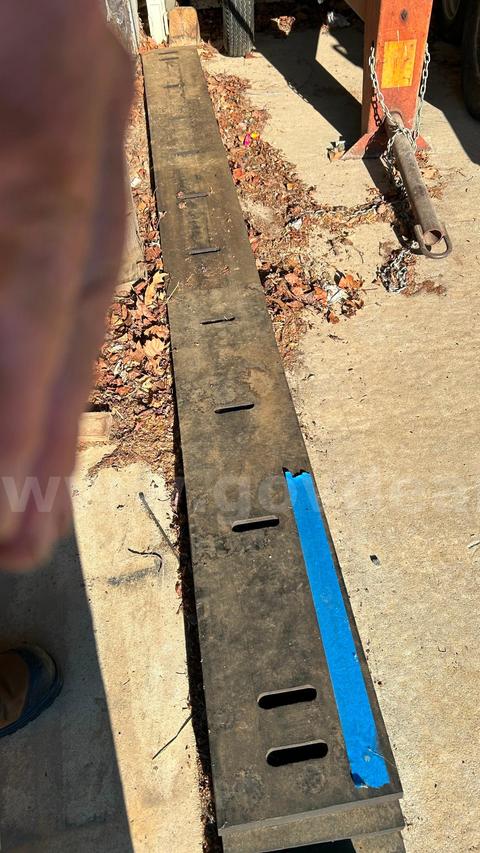 Heavy-Duty 11ft Municipal Snow Plow Rubber Edge/Wear Strips