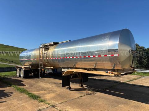 1996 Brenner 42' Stainless Steel Tanker Trailer