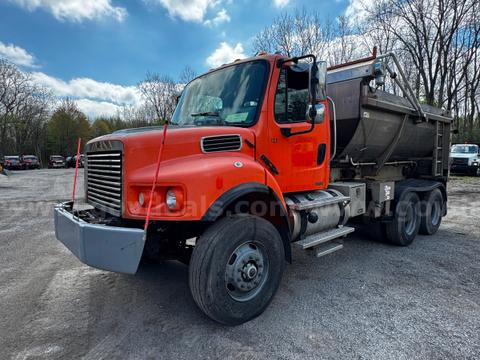 2009 Freightliner M2 106 T/A Spreader Truck