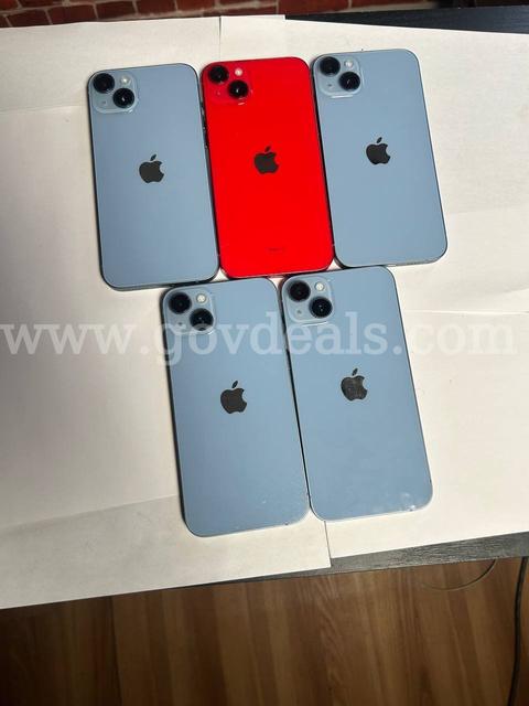 LOT of 5 Apple iPhone 14 Plus 256GB, 128GB - in good conditions Carrier (Unlocked,) No iCloud Lock