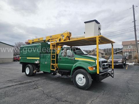 2015 Ford F750 Chipper / Altec Bucket Truck