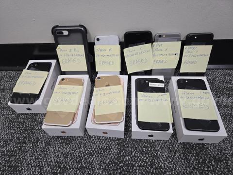 Lot of 11 iPhone's