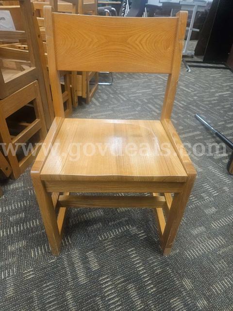 Chairs - Wood set of 20 chairs