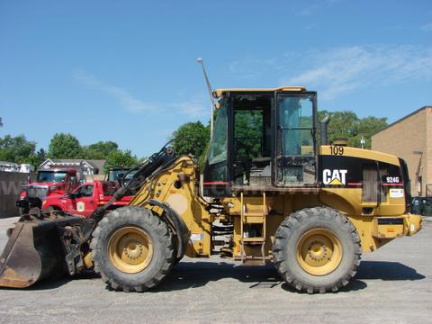 2000 Caterpillar 924 wheel loader