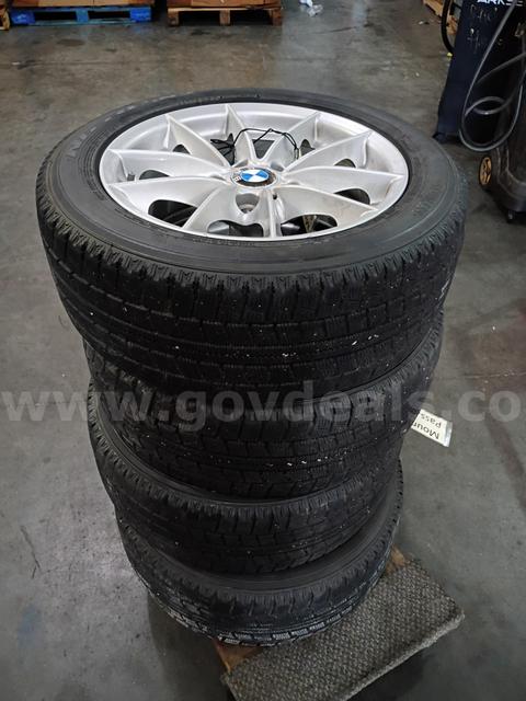 Lot of (4) Nitto NT-SN2 winter tires mounted on BMW alloy wheels