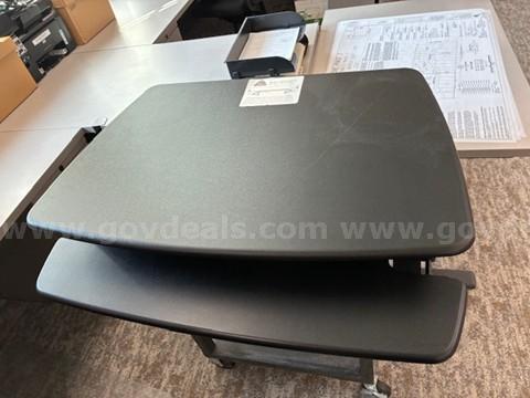 VARIDESK ELEVATED DESKTOP