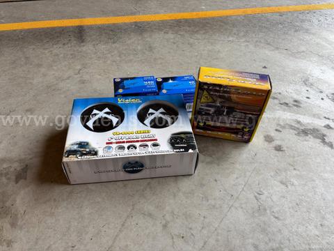 Lot of Off Road Lights and Suspension Stabilizer