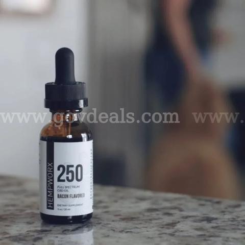 DOG TREATS LIQUID 250 MG BACON FLAVOR / NEW / FACTORY SEALED *WILL SHIP*
