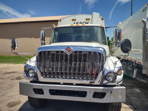 2018 International 7400 Garbage Truck