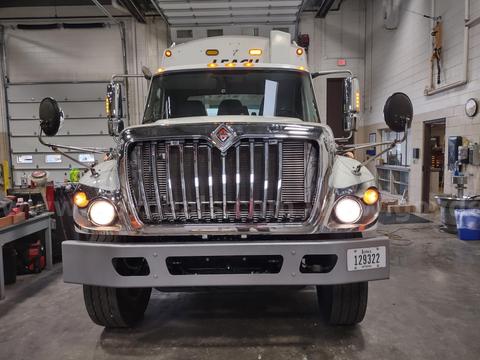 2018 International 7400 Garbage Truck